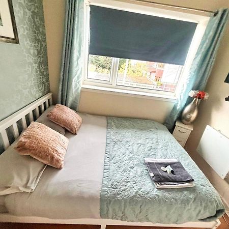 Doncaster - Boswell - Large Balcony Apartment - 2 Double Beds - 2 Bedrooms - Close To Town & Racecourse - Off Street Parking 2 Cars - Fast Wifi Экстерьер фото